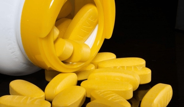 狗狗拉黑色稀糊状大便：原因解析与应对指南