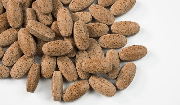 白衣执甲护苍生：新时代医师精神熠熠生辉