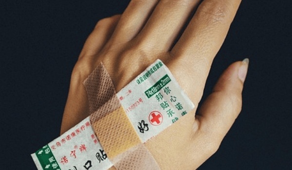 女性尿路感染：6种类型联合用药与保健品搭配全解析